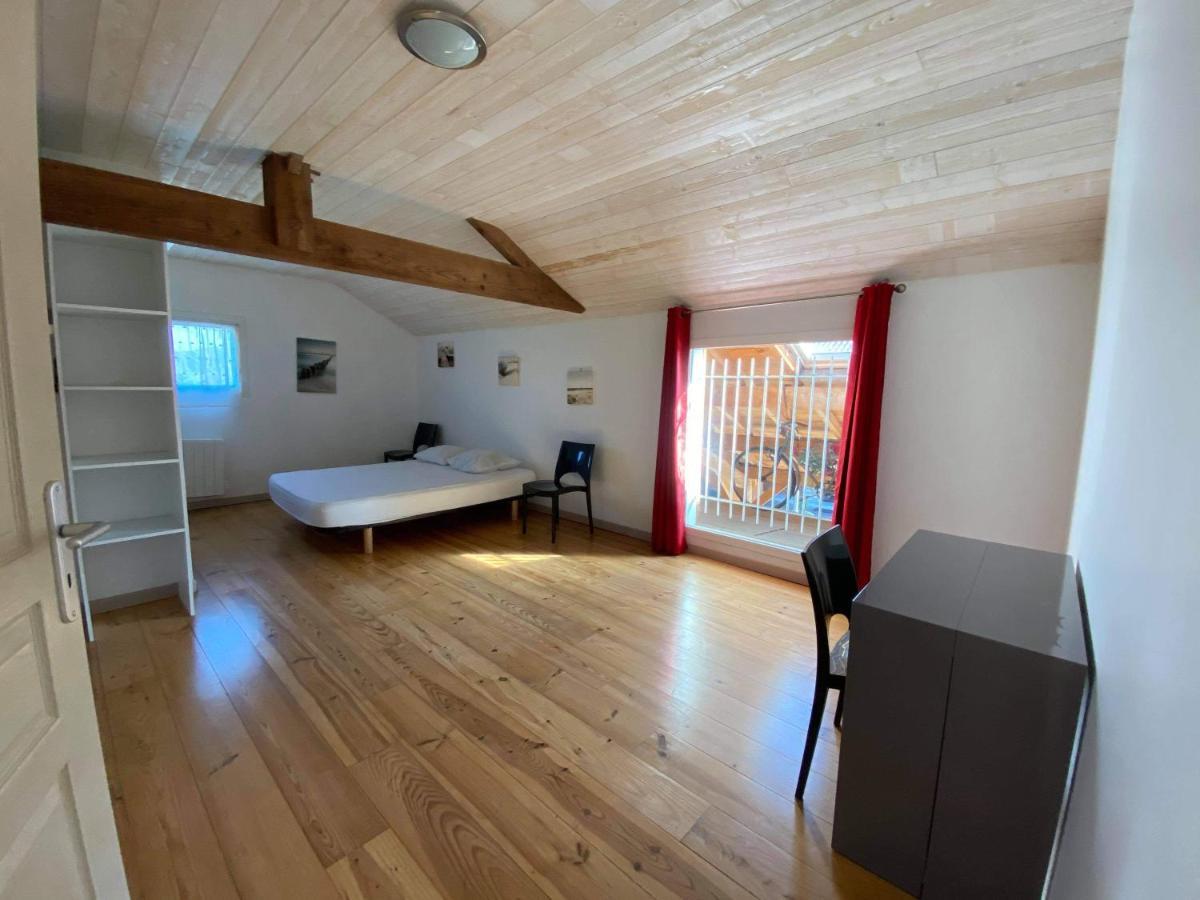Ensemble De 3 Villas Avec Piscine Chauffee, Esprit Detente Sanguinet Exteriör bild